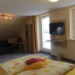 Lebers Schinken-alm Konukevi *