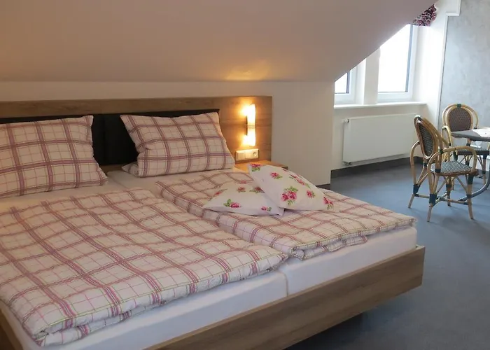 ゲストハウス Lebers Schinken-alm *