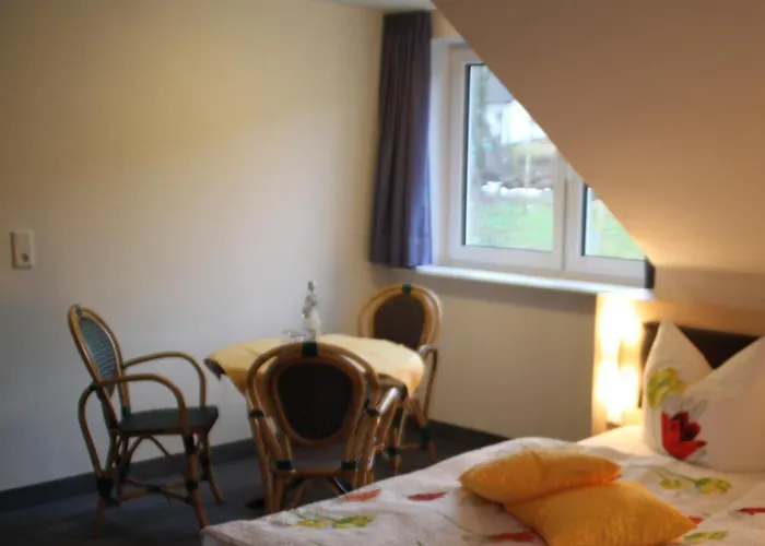 ゲストハウス Lebers Schinken-alm